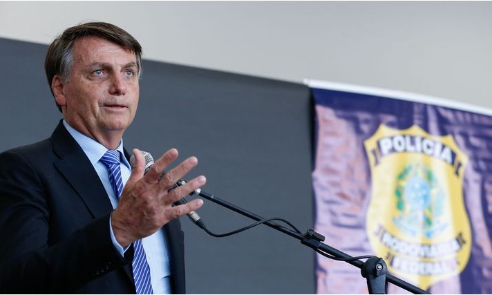 Bolsonaro anuncia que governo abrirá mais 2 mil vagas para a PRF