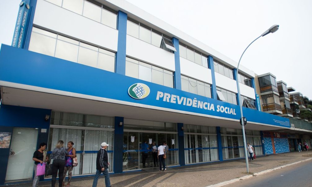 Segurado do INSS pode contestar benefício negado mesmo após 10 anos