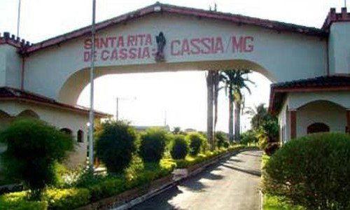 Servidores passam por curso de capacitação e atendimento retorna hoje