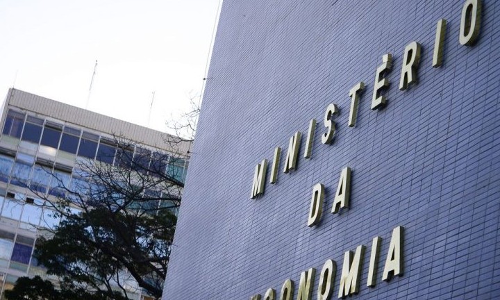Estados e municípios poderão usar repasses federais até fim de 2021