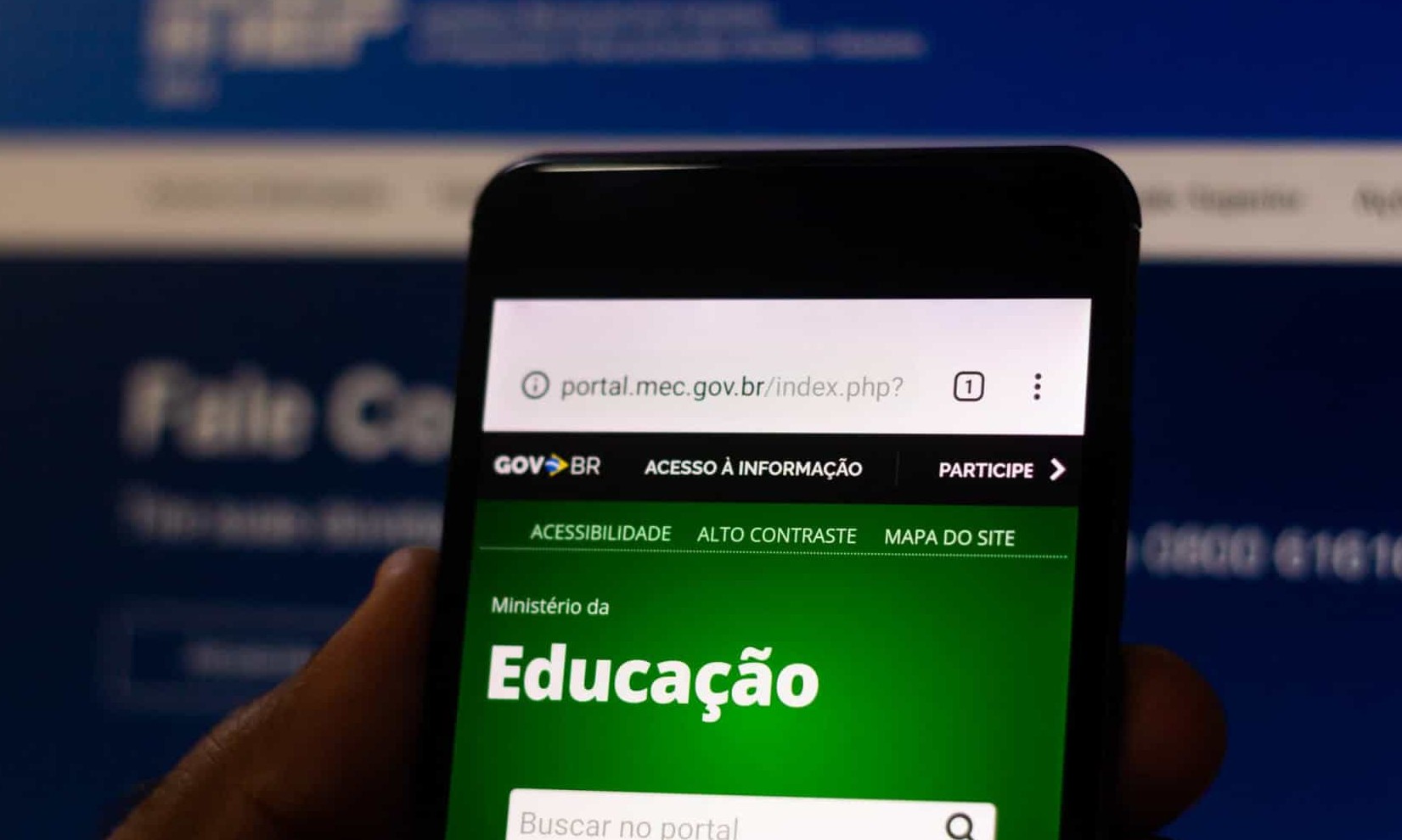 Fies adia exigência de nota mínima de 400 pontos na redação do Enem