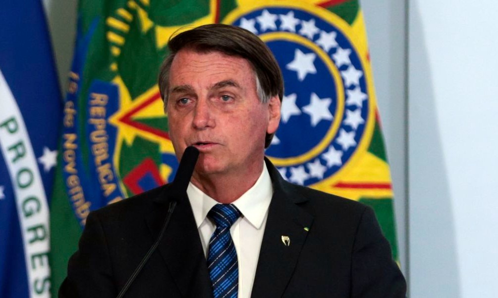 Jair Bolsonaro anuncia revogação de decreto para concessão das UBS