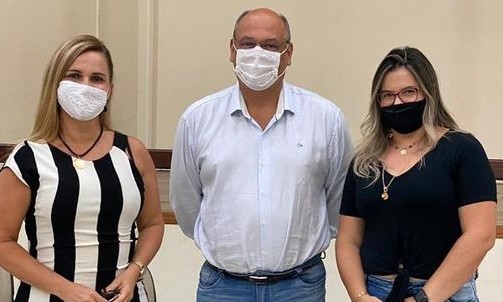 ​Alexandre recebe prefeitas Aninha Montanher e Karla Ferracioli