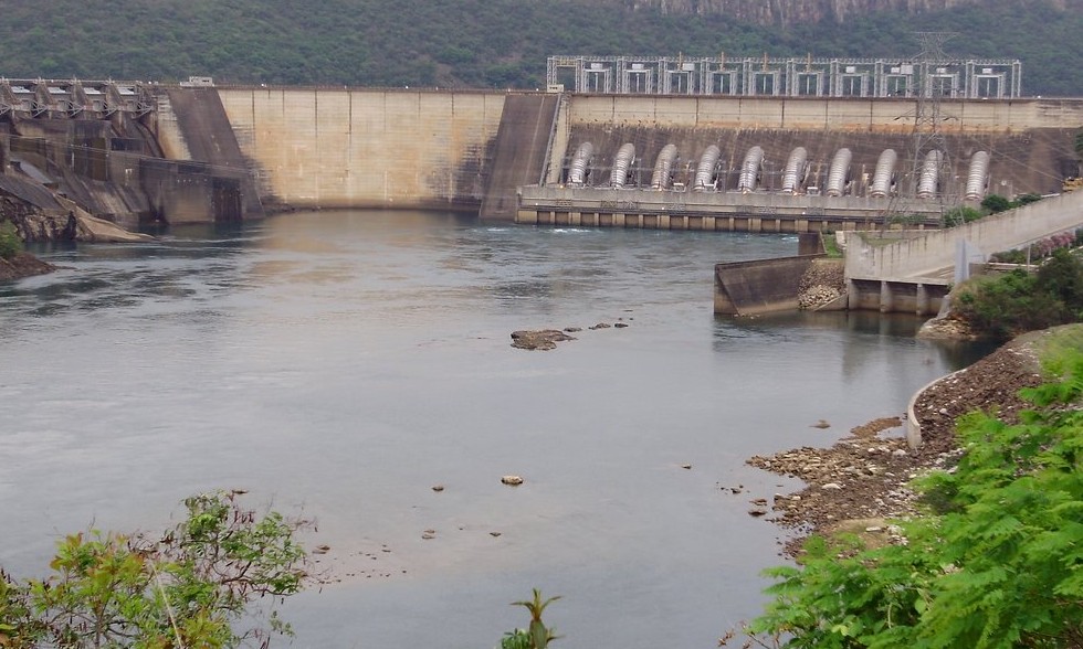 Lago de Peixoto está baixo e pede ajuda; nível do reservatório é preocupante