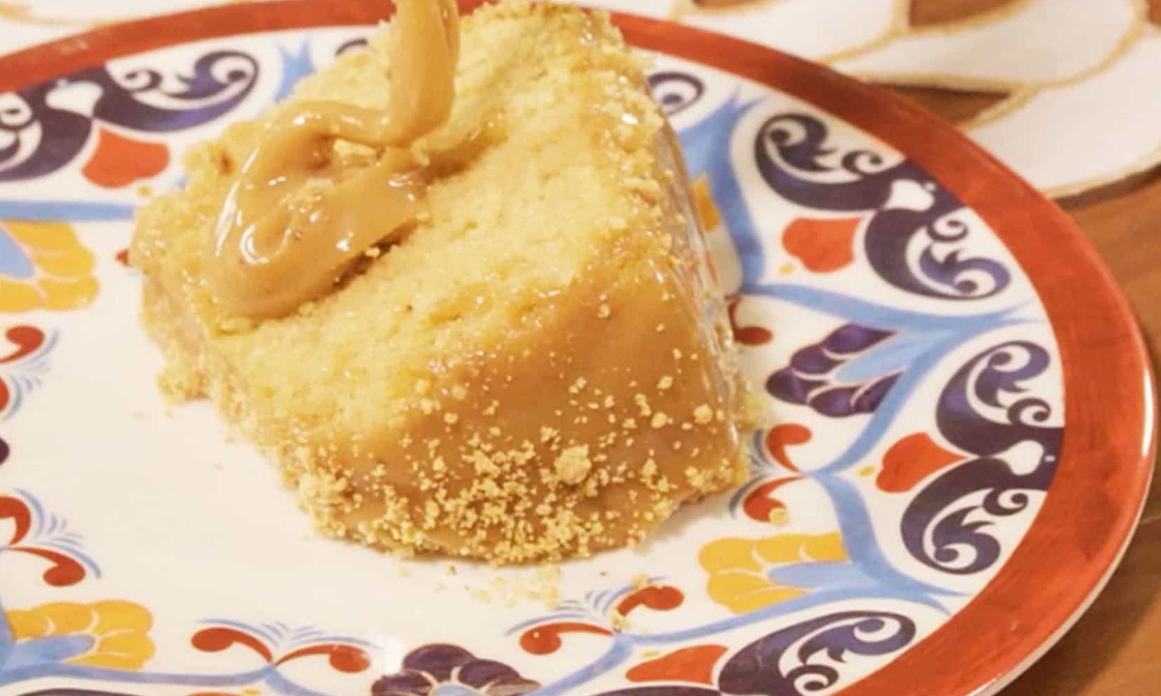 Como fazer um bolo de paçoca de amendoim ficar delicioso. Veja aqui