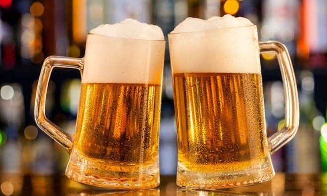 Ser humano já consome plástico até na cerveja - saiba como isso acontece