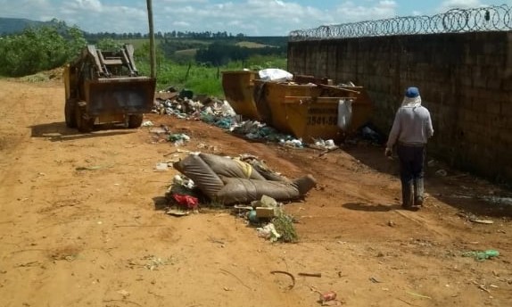 Jogar lixo em locais impróprios é passível de multas