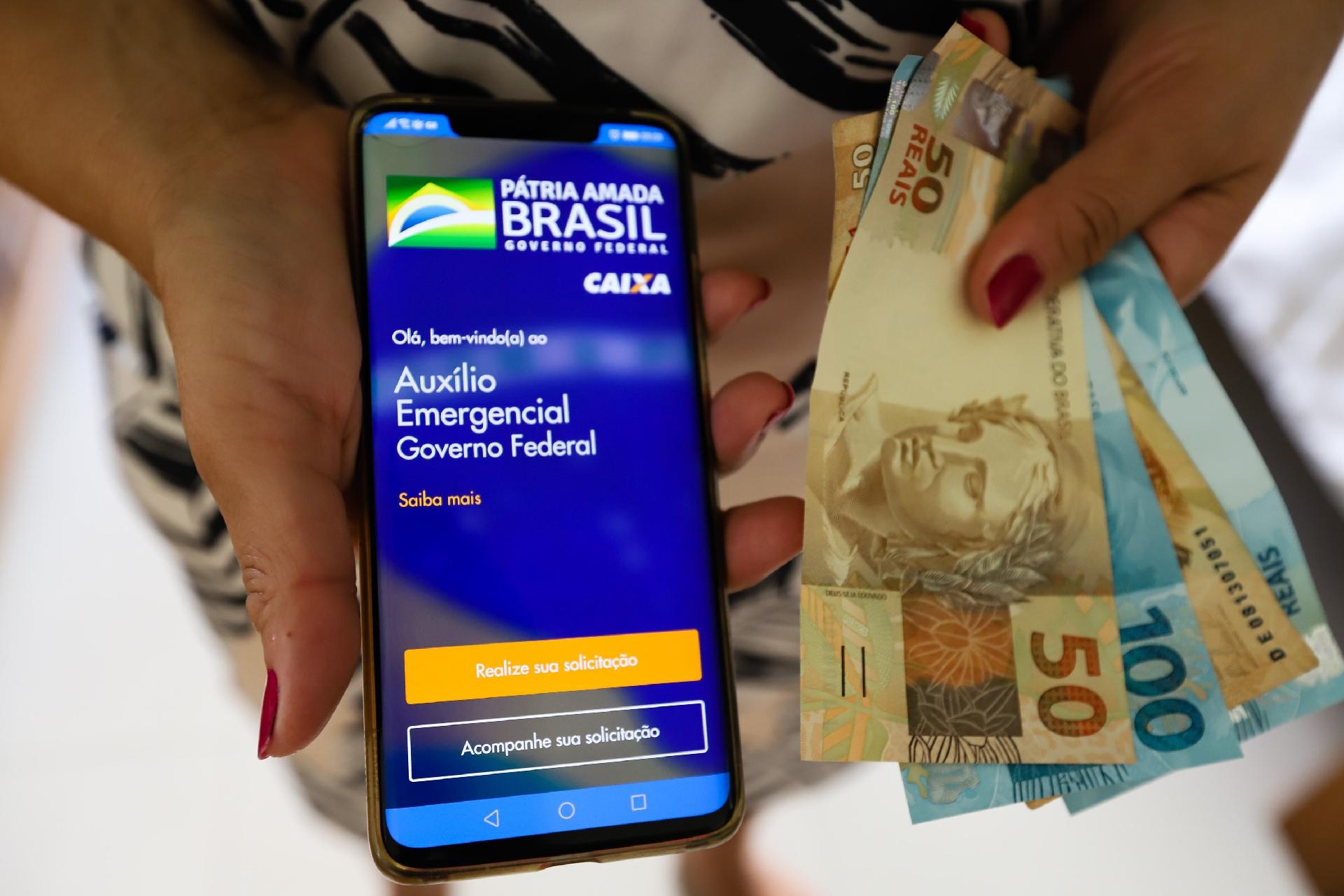 PEC do Auxílio emergencial é aprovada