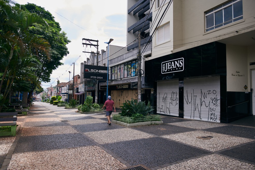 Alguns setores da economia já projetam o inevitável crescimento no número de demissões e falências